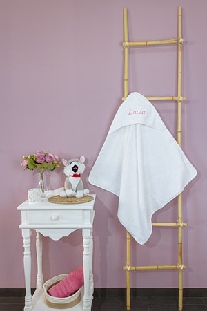 display de la capa de bebe de niña